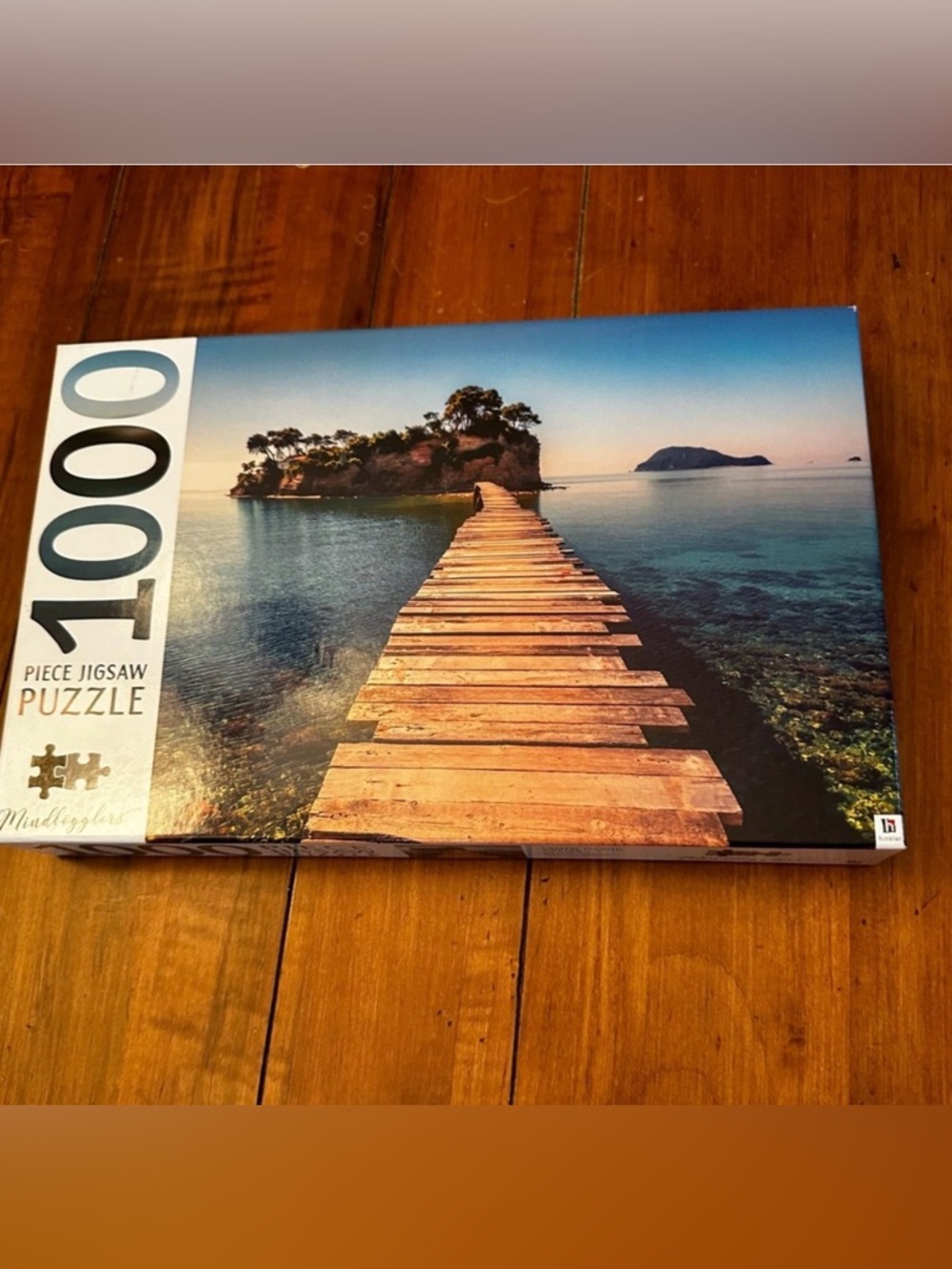 Hinkler 1000 piece jigsaw puzzle CAMEO ISLAND, GREECE Mindbogglers